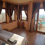 Momino Луксозна вила