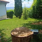 Momino Луксозна вила Avren