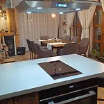 Луксозна вила Momino Avren